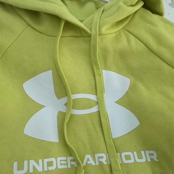 NWT - Picture 2 of 3